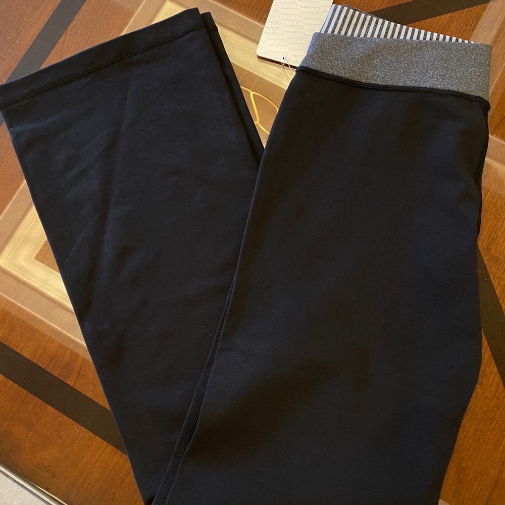 NWT Lululemon Astro Pant, Size 8